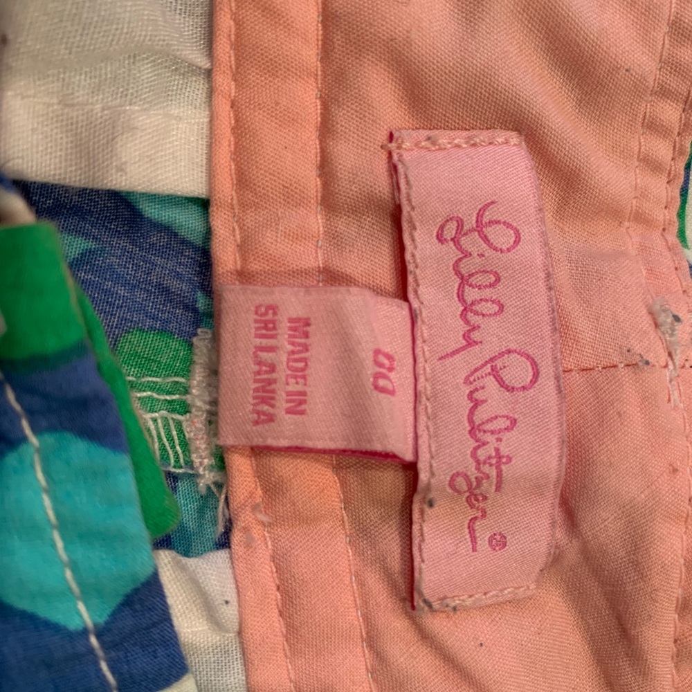 Lilly Pulitzer Shorts - Picture 2 of 3